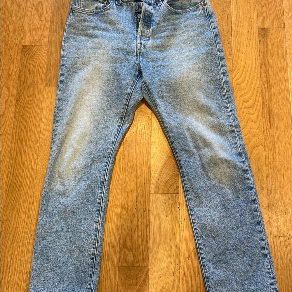 Women’s Levi’s 501 straight leg jeans